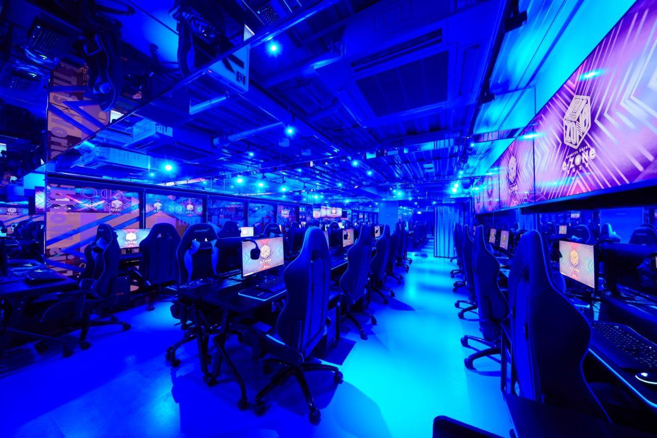 Esports Hotel E-Zone 電脳空間 Osaka Exterior foto